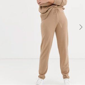 Asos Y.A.A. knitted sweatpants camel - sz M NWT